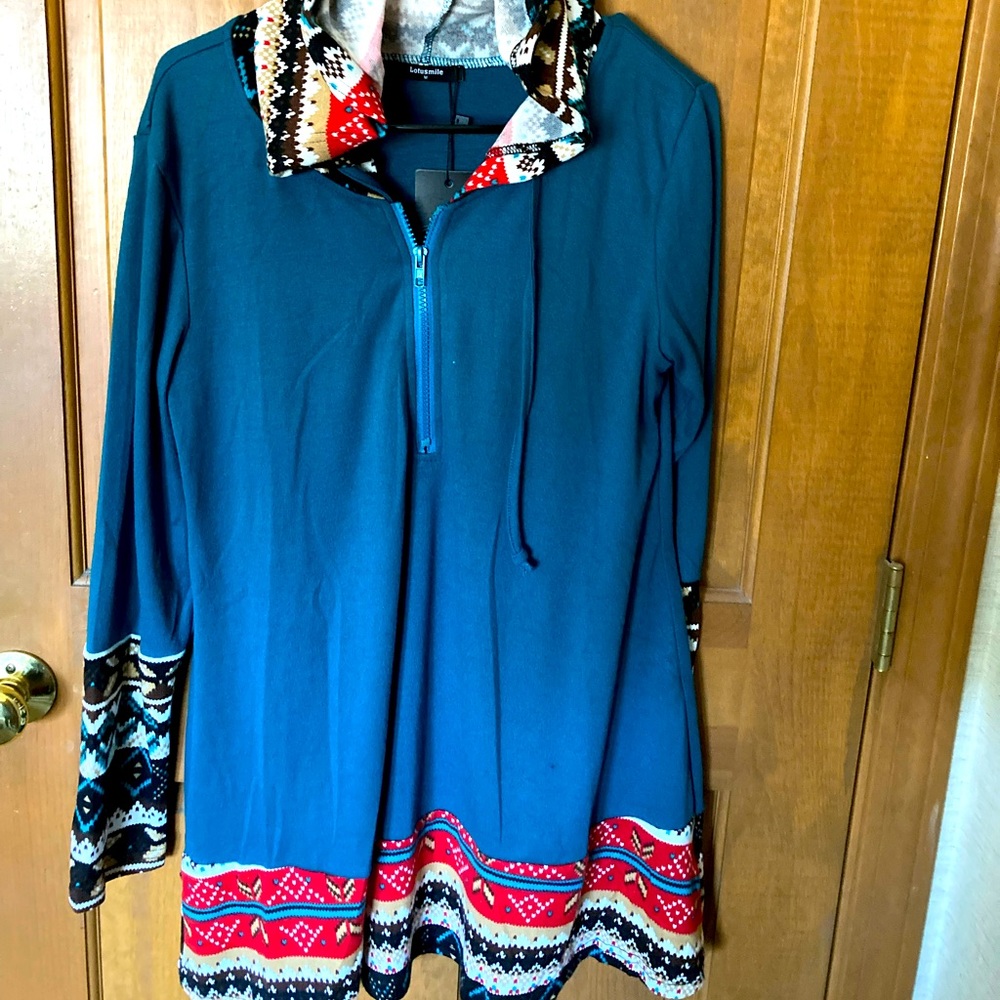 Ladies lightweight hooded top